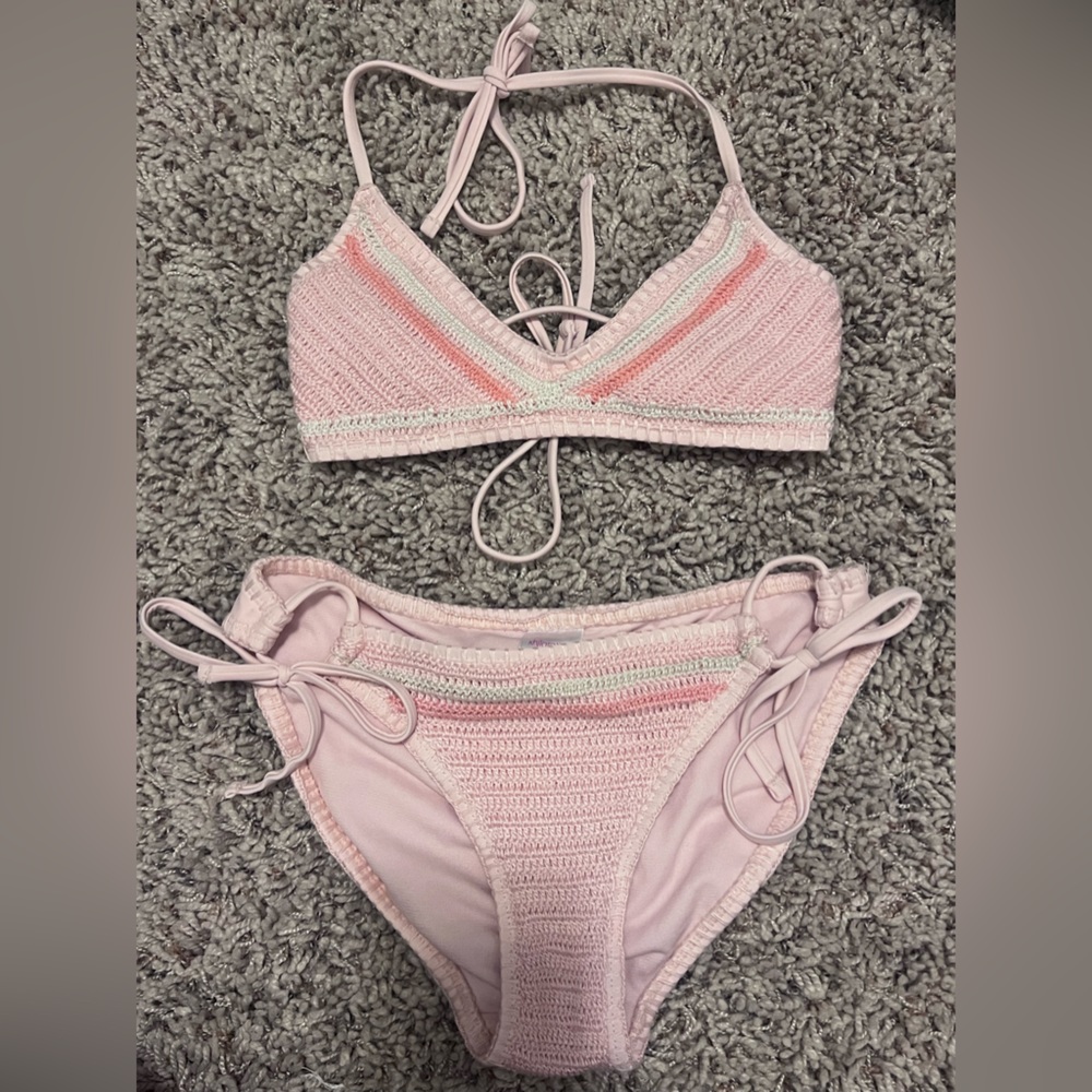 Crochet Bikini From target | TOP IS XS BOTTOM IS S